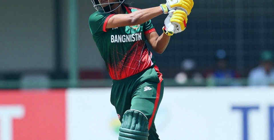 ড্রাফট টেবিলের বাইরের লেজার: বাংলাদেশের ট্রান্সফার উইন্ডোয় কে দাম পায়, আর কে গোনা হয় না